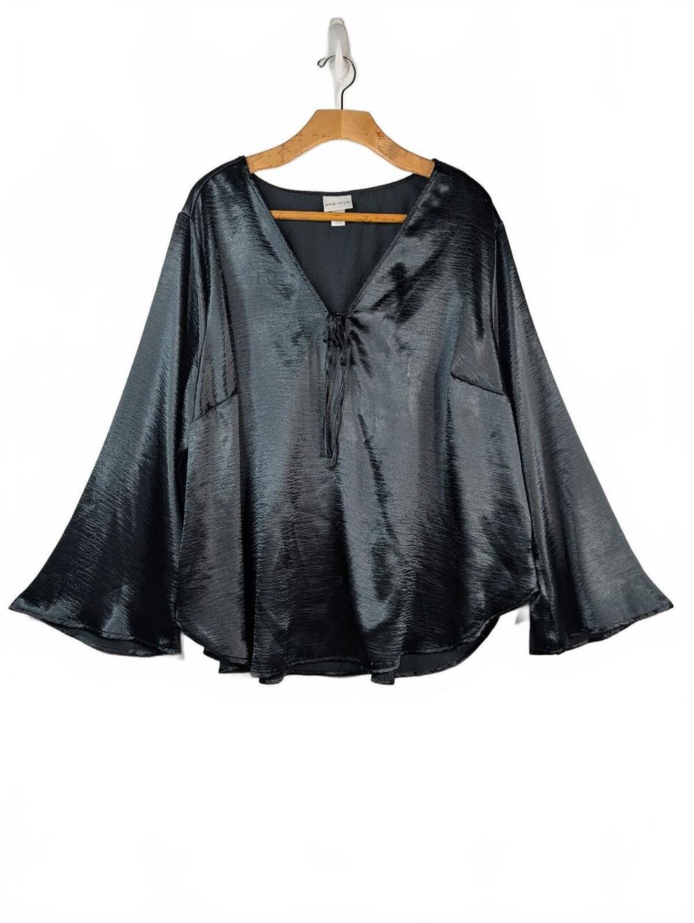Ava & Viv Flared Long Sleeve Satin Blouse in Black, Plus Size 2X